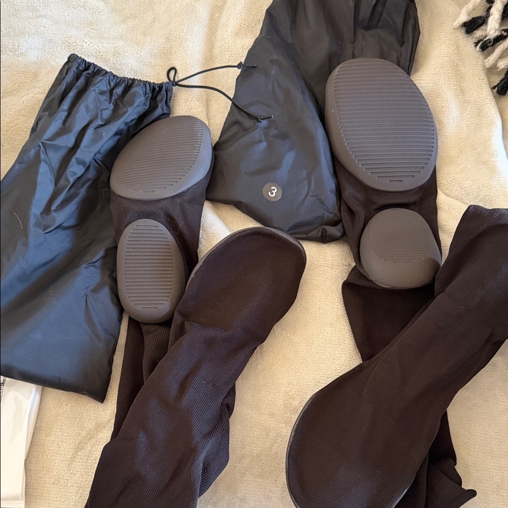 2 pairs YZY pods